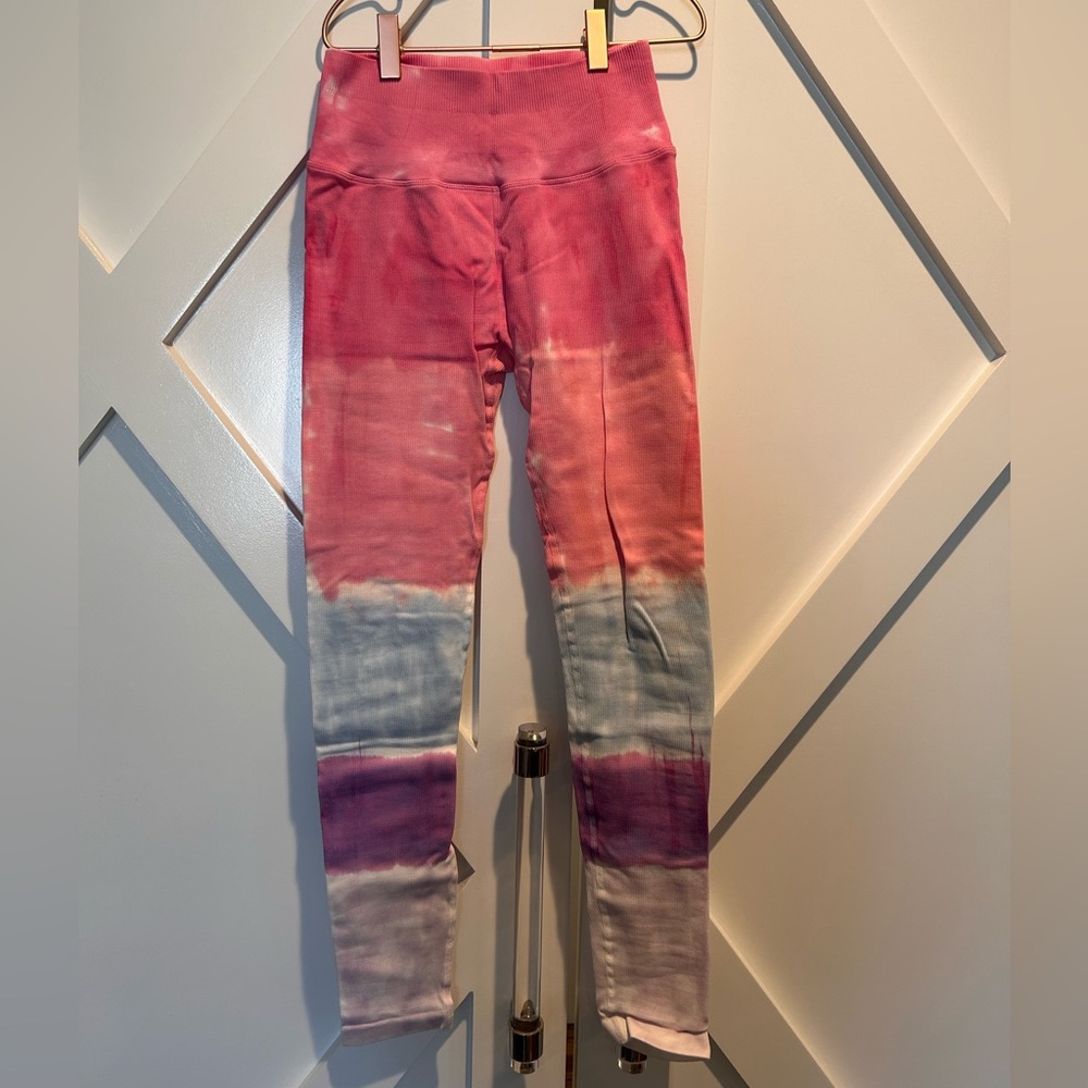 Spiral Gangster pink tie dye leggings (xs/s)
